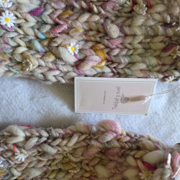 Pine And Poppy Christmas Daisy Stockings NWT - Picture 2 of 2